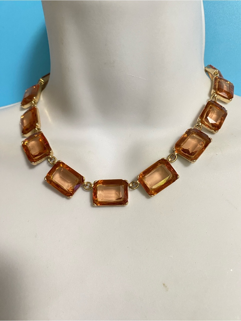 WHITE HOUSE BLACK MARKET Necklace Gold Tone Peach Stones Statement Necklace